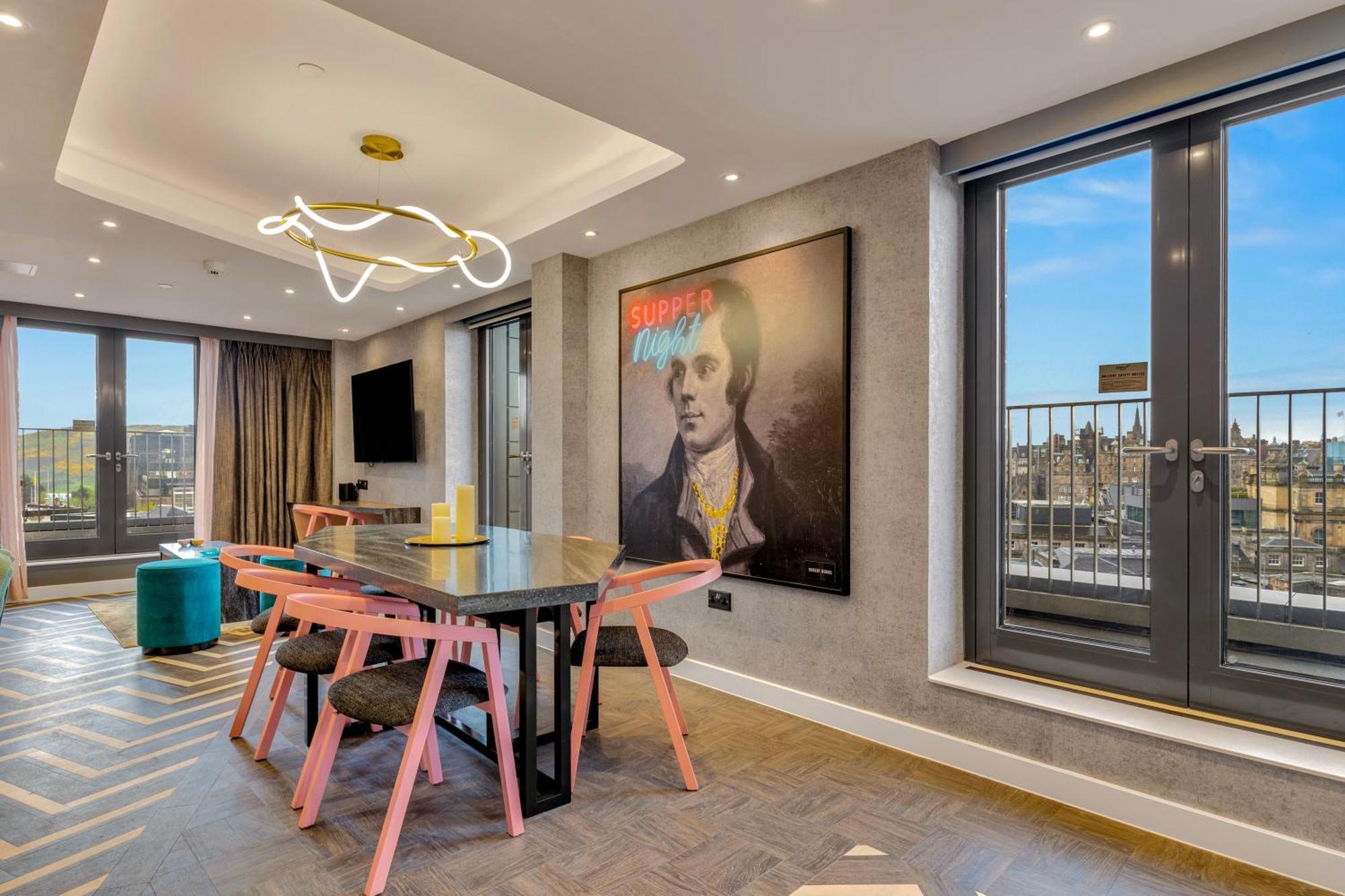 Roomzzz Edinburgh Dış mekan fotoğraf